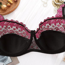 Last inn bildet i Galleri-visningsprogrammet, Brodert blomsterbh i plussstørrelse