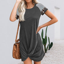 Last inn bildet i Galleri-visningsprogrammet, Kjole med leopard-mønster