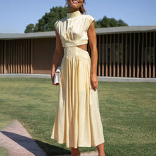 Last inn bildet i Galleri-visningsprogrammet, Ferie midikjole med utskjæring i midjen