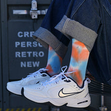 Last inn bildet i Galleri-visningsprogrammet, Flerfargede rørfarvede sokker