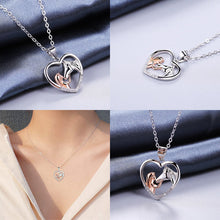 Last inn bildet i Galleri-visningsprogrammet, Kjede til jente og hest