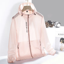 Last inn bildet i Galleri-visningsprogrammet, Sol-beskyttelses frakk