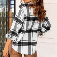 Last inn bildet i Galleri-visningsprogrammet, Rutete skjortejakke