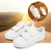 Last inn bildet i Galleri-visningsprogrammet, Barnes lerretsko med lavt snitt