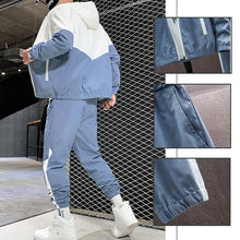 Last inn bildet i Galleri-visningsprogrammet, Vår og høst uformell sportsdrakt for menn (hettegenser + bukser)