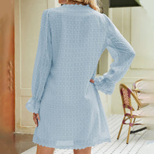 Last inn bildet i Galleri-visningsprogrammet, Langermet kjole med blondepanel