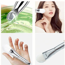 Last inn bildet i Galleri-visningsprogrammet, Skjønnhetsverktøy: beholder med dispenser og maske-børste