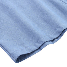 Last inn bildet i Galleri-visningsprogrammet, Uformelle denimbukser utendørs