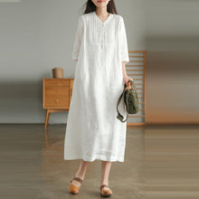 Last inn bildet i Galleri-visningsprogrammet, Ensfarget halvermet kjole med V-hals