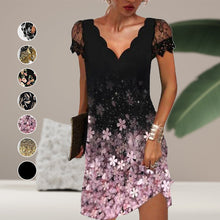 Last inn bildet i Galleri-visningsprogrammet, V-hals Damekjole med blonder og korte ermer