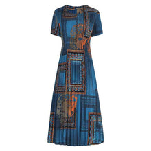 Last inn bildet i Galleri-visningsprogrammet, Fasjonabel plissert kjole