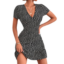 Last inn bildet i Galleri-visningsprogrammet, Polka Dot & Floral Printed V Neck Casual Dress