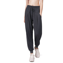 Last inn bildet i Galleri-visningsprogrammet, Jogger med høy midje