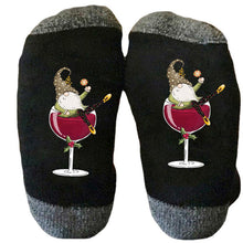 Last inn bildet i Galleri-visningsprogrammet, Gnome Wine Glass Unisex Crew Sokker