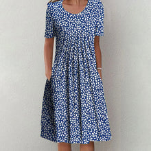 Last inn bildet i Galleri-visningsprogrammet, Kjole med elegant trykk