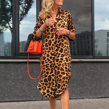 Last inn bildet i Galleri-visningsprogrammet, Kjole med leopard-trykk
