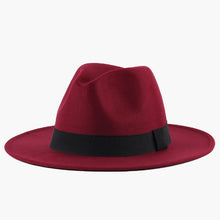 Last inn bildet i Galleri-visningsprogrammet, Fedora i britisk stil
