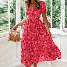 Last inn bildet i Galleri-visningsprogrammet, Floral kjole med firkantet hals
