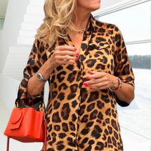 Last inn bildet i Galleri-visningsprogrammet, Kjole med leopard-trykk

