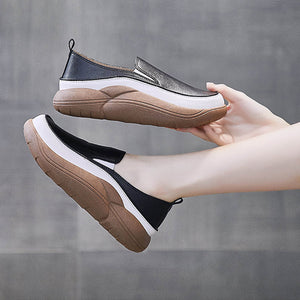 Slip-on sko på plattformen