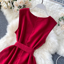 Last inn bildet i Galleri-visningsprogrammet, Sommer Commuter Ren Farge Ermeløs Jumpsuit for Kvinner
