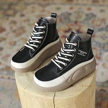 Last inn bildet i Galleri-visningsprogrammet, Women&#39;s High Top Thick Sole Martin Boots

