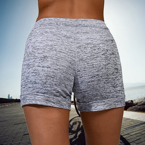 Fasjonable hurtigtørkende sommershorts for kvinner