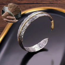 Last inn bildet i Galleri-visningsprogrammet, Vintage Feather Bracelet
