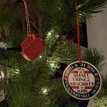 Last inn bildet i Galleri-visningsprogrammet, Gassboks ornament
