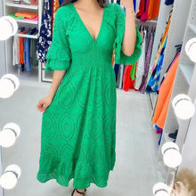 Last inn bildet i Galleri-visningsprogrammet, Broderi Anglaise Frill Sleeve Midi-kjole med ermer med broderi
