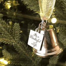 Last inn bildet i Galleri-visningsprogrammet, Englevinge Bjelle ornament
