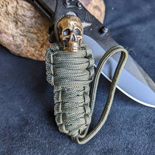 Last inn bildet i Galleri-visningsprogrammet, Paracord nøkkelring Mummy Messing Skull
