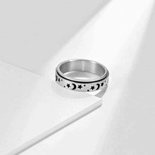 Last inn bildet i Galleri-visningsprogrammet, Retro stjerne og måne roterende ring
