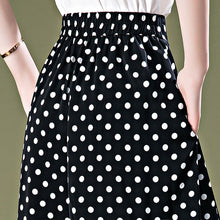 Last inn bildet i Galleri-visningsprogrammet, Svarte polkaprikkede chiffon-culottes
