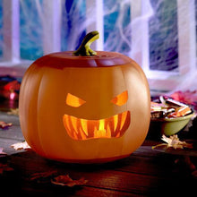 Last inn bildet i Galleri-visningsprogrammet, Halloween lydaktivert gresskar med innebygd høyttaler
