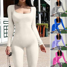Last inn bildet i Galleri-visningsprogrammet, Tettsittende jumpsuit
