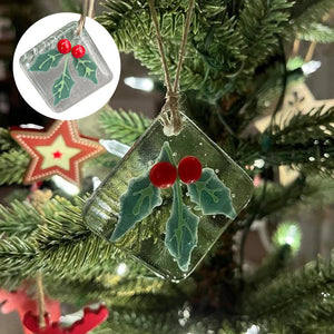 Juletrepynt av smeltet glass
