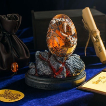 Last inn bildet i Galleri-visningsprogrammet, Suvenirgave av harpiks Dragon Egg
